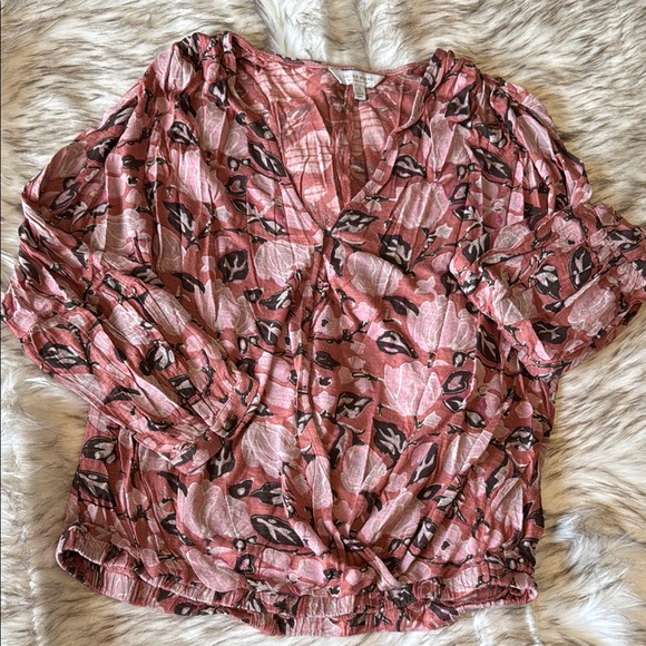 L u c k y  B r a n d • Floral crossover top - Picture 1 of 7